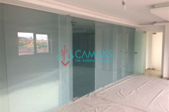 Cam Bölmeli  Cam kapı