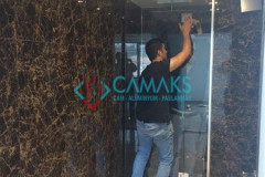 Cam kapı