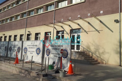 Paslanmaz Camlı Saçak