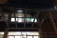 Paslanmaz Camlı Saçak