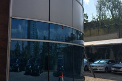 Yarı Kapaklı Silikon Bombeli Cephe