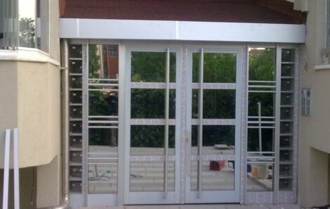 Apartman Şifreli Giriş Kapıları